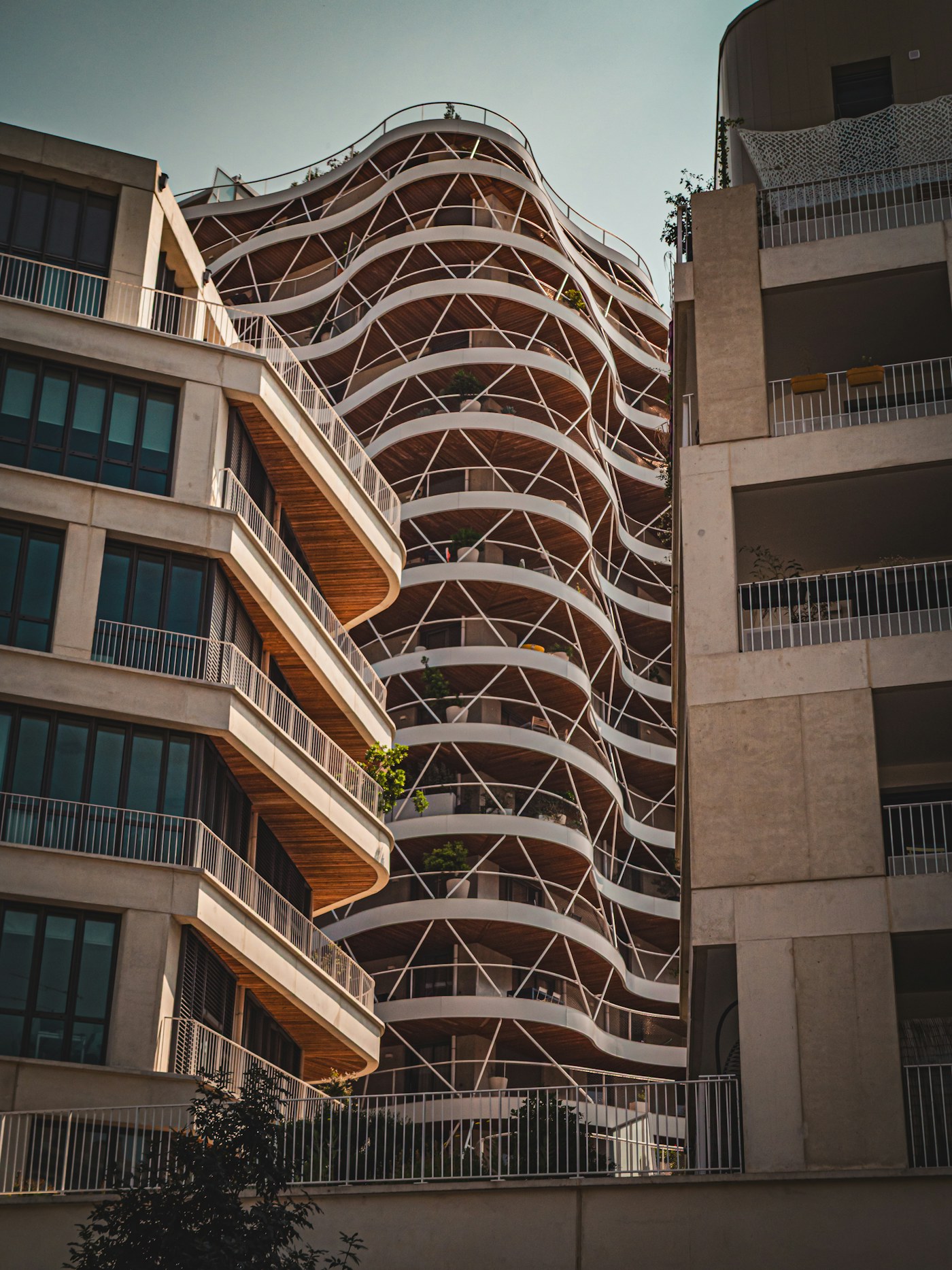 Sculptural contemporary residential architecture in Monaco